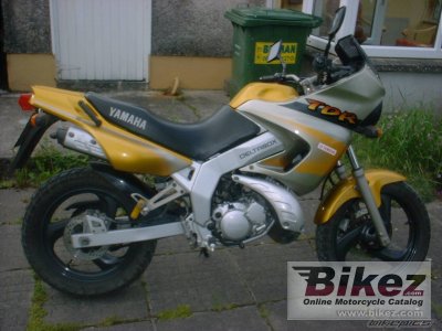 2001 Yamaha TDR 125 photo